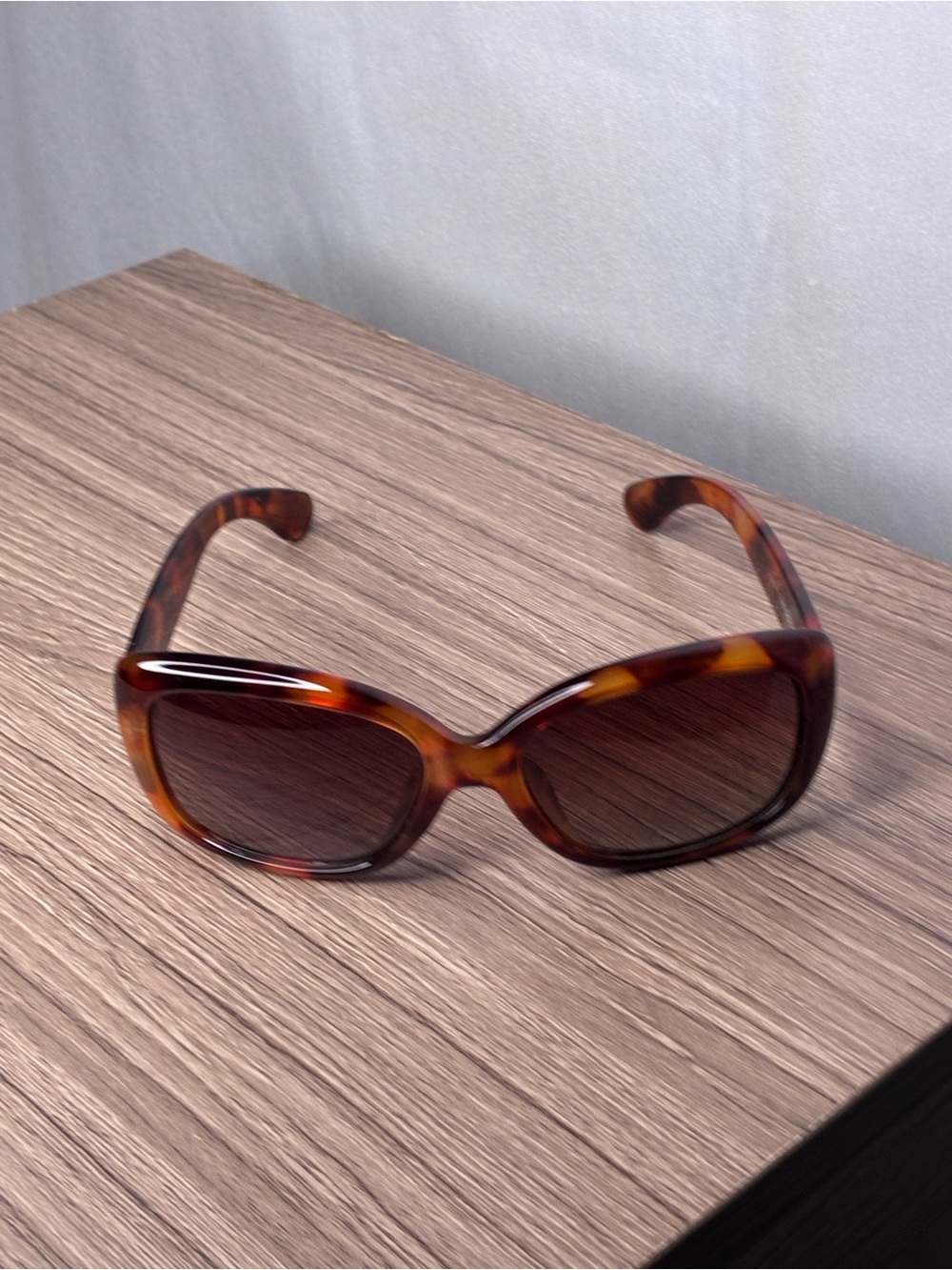 🐼 3/$25 GUC Sojos Tortoiseshell Oversized Sunglasses - Brown Gradient Lenses